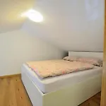 Apartament Vidas *